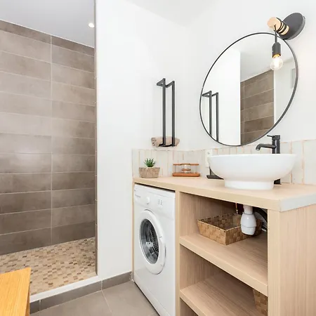 Castel Ii - Agreable Deux Pieces - Centre * 멍똥