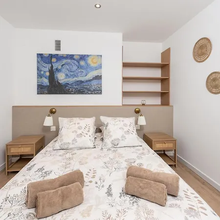 Appartement Castel Ii - Agreable Deux Pieces - Centre