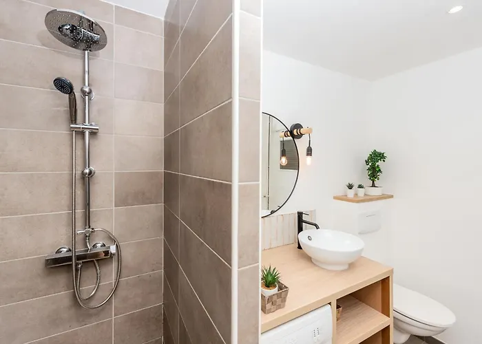 Апартаменти Castel Ii - Agreable Deux Pieces - Centre *