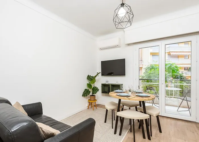 Castel Ii - Agreable Deux Pieces - Centre *